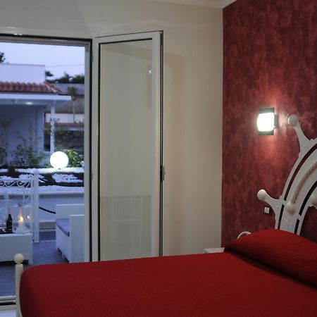 Badinomare Bed & Breakfast Terracina Exterior photo